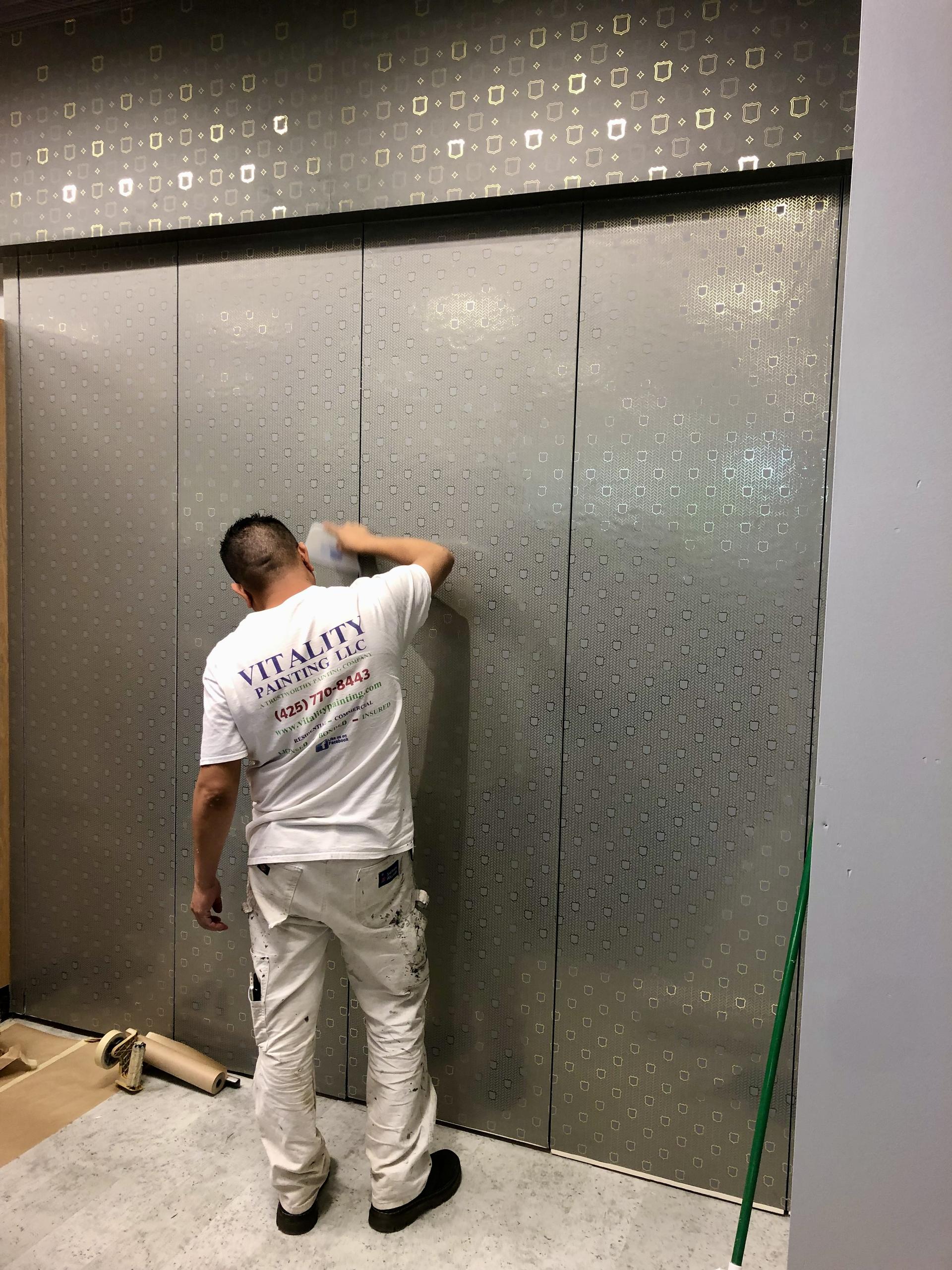 Wallpaper installation photo 1
